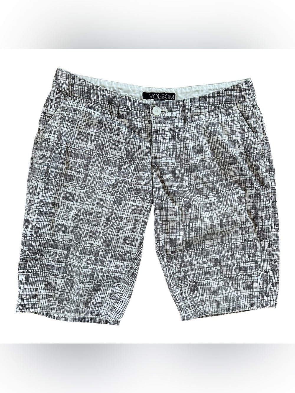 Y2K Volcom Low Rise Bermuda Shorts Black White Skater Surf Size 5